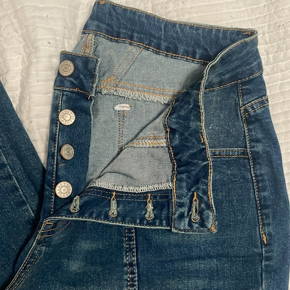 High rise Panelled Flare Jeans - Picture 4 of 6